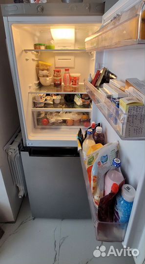 Холодильник indesit