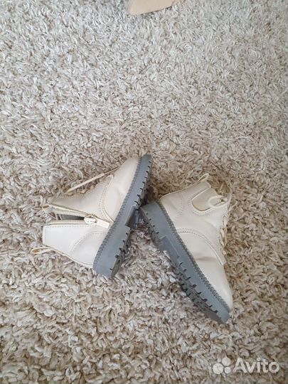 Ботинки на девочку 21