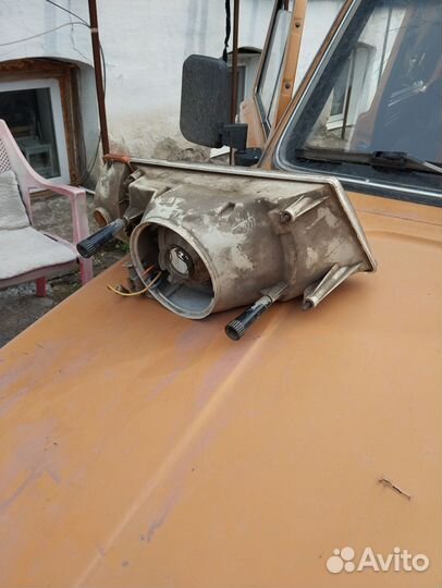 Продам левую фару на ваз 2109, 2108 и 21099