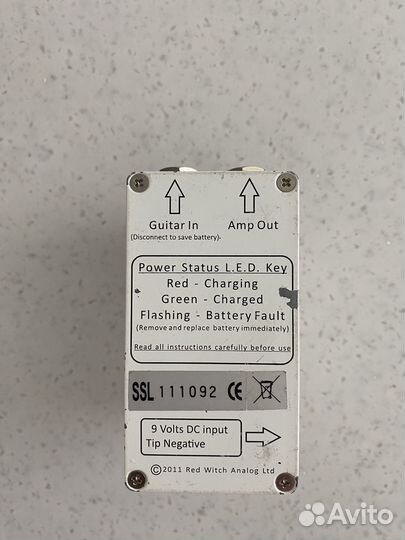 Гитарная педаль буст Red Witch Lily Boost