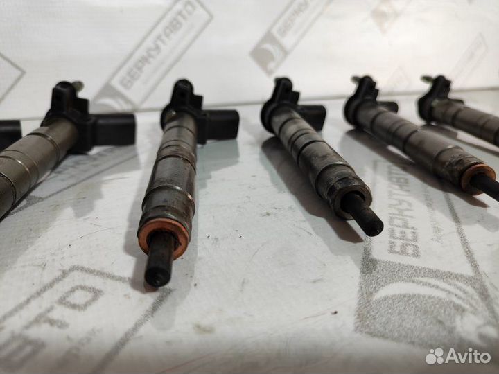 Форсунка топливная Bmw X6 F16 N57D30B 2017