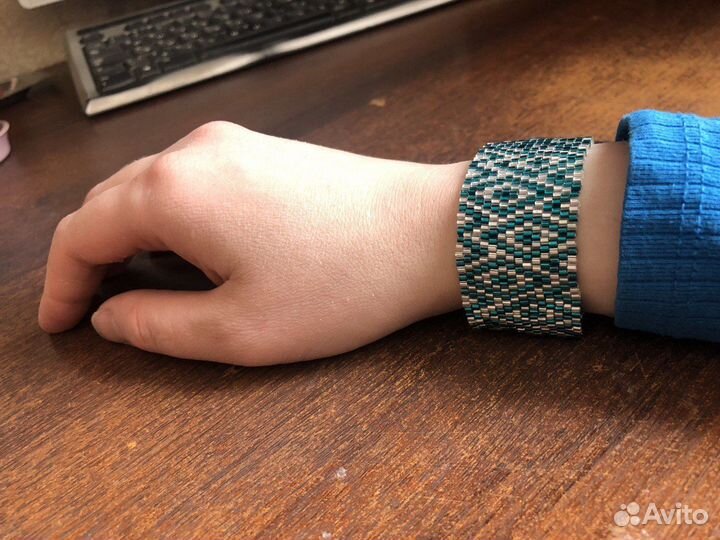 Фенечка из бисера 