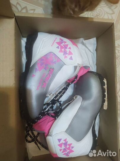 Лыжные ботинки