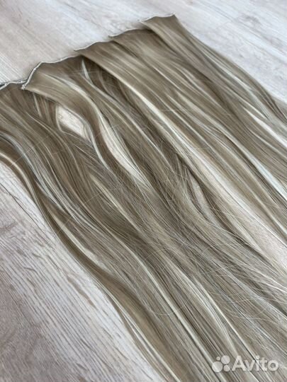 Волосы на заколках