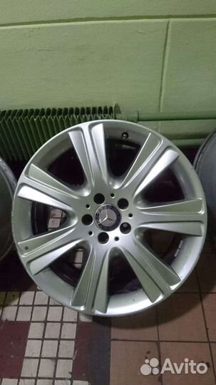 Оригинальные разноширокие диски Mercedes-Benz W222