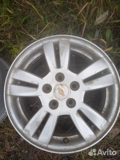 Комплект литых дисков Chevrolet Aveo (T300) R15