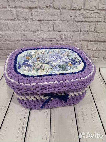 Корзина вязанная для подарков