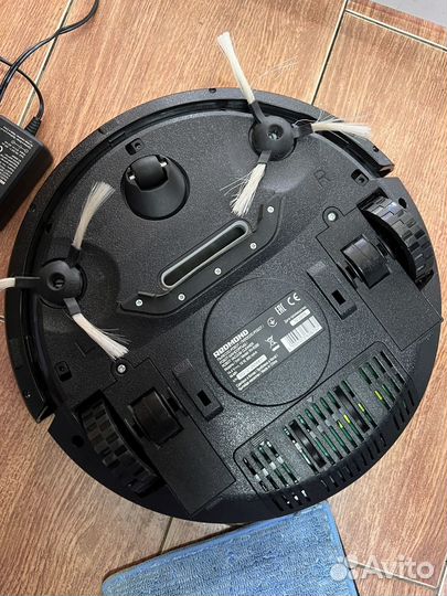 Робот пылесос redmond rv-r350