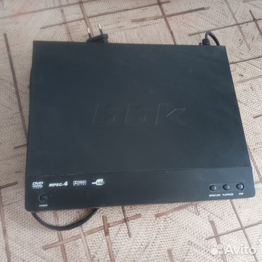 DVD плеер BBK
