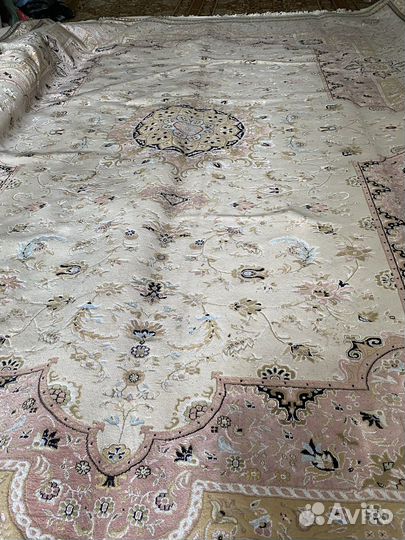 Ковер шелковый