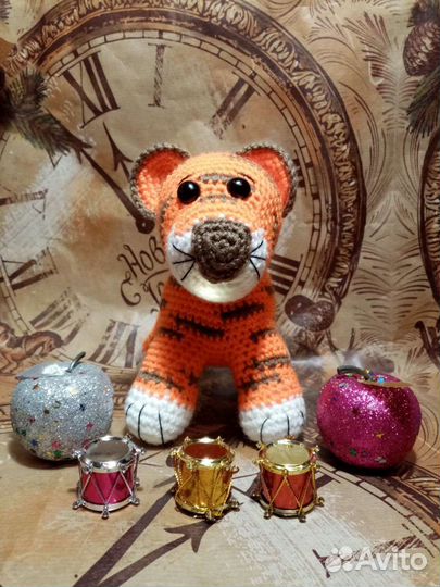 Игрушка - тигр