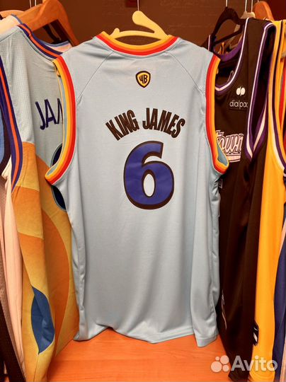 Баскетбольная джерси майка Space Jam King James