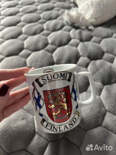 Коллекция кружек из разных стран мир