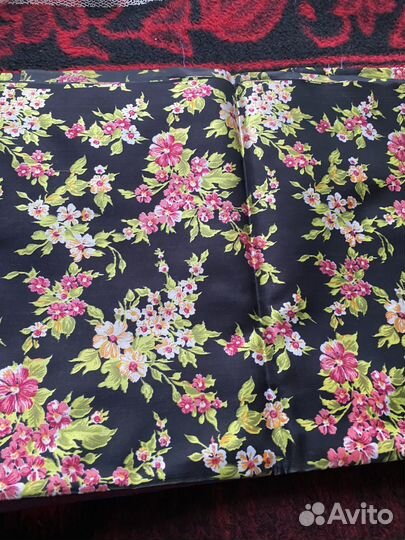 Ткани шелковые, в хорошем состоянии- СССР