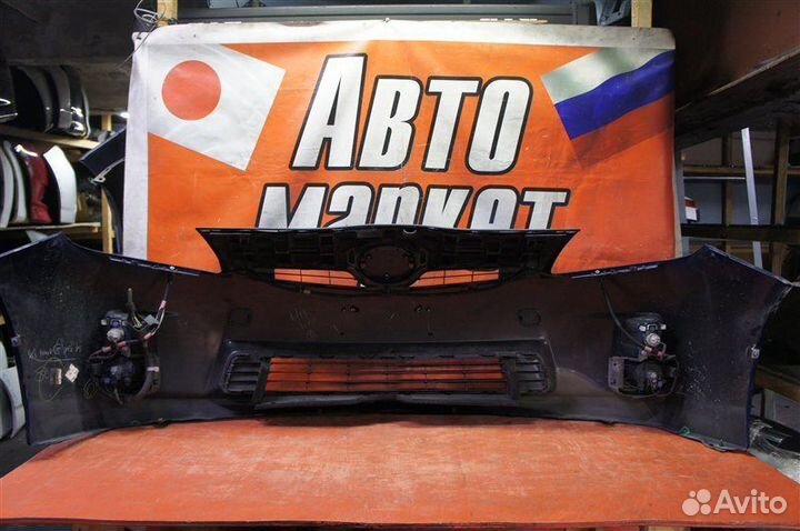 Бампер передний Toyota Prius ZVW30 2010