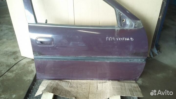 Дверь передняя правая Opel Vectra b 90508226