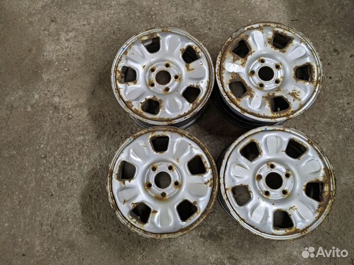 Диски штамповка R- 16 на Renault Duster 4 шт
