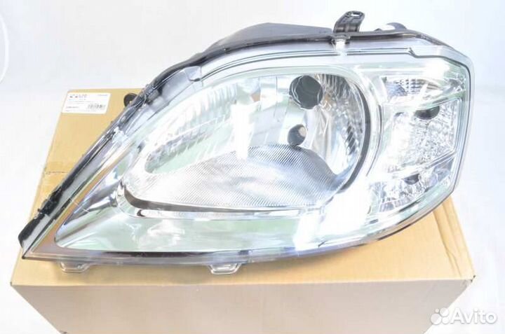 Фара передняя левая ph2