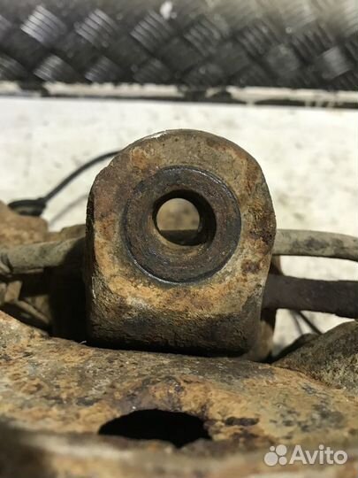 Кулак поворотный левый Джили мк Geely MK