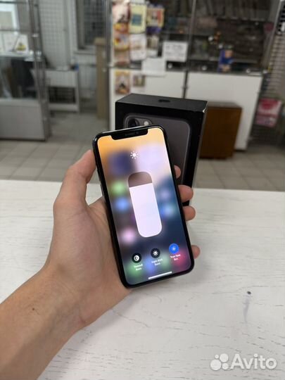 iPhone 11 Pro, 64 ГБ