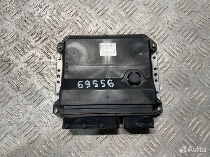 Блок управления гибридной установкой Lexus GS (3)