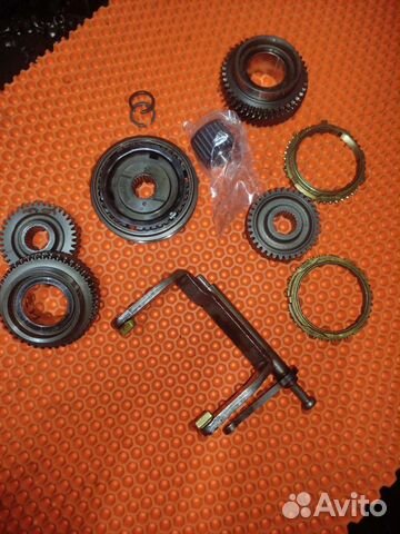 7 дам ухаживают за мной а я торчу от Skoda Octavia