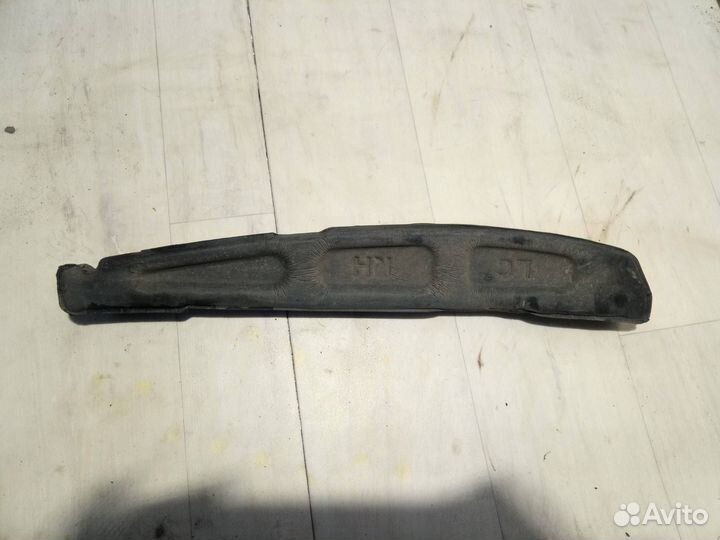 Уплотнитель крыла правый Hyundai-Kia Accent