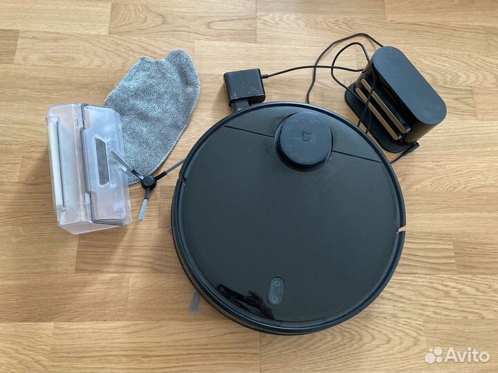 Робот пылесос моющий б/у