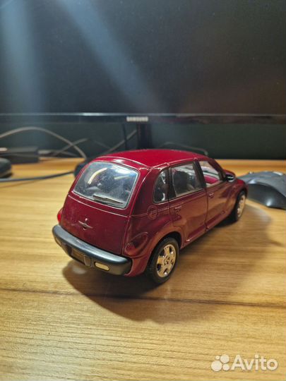 Модели автомобиля Chrysler PT Cruiser 1/18