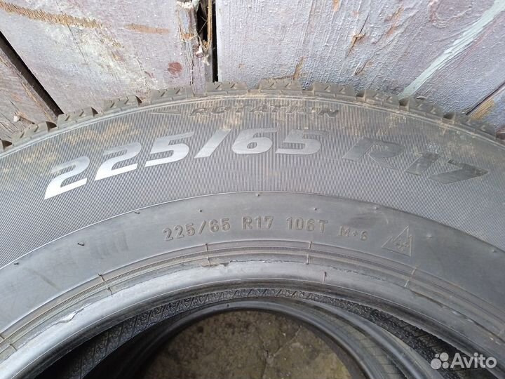 Pirelli Ice Zero 225/65 R17
