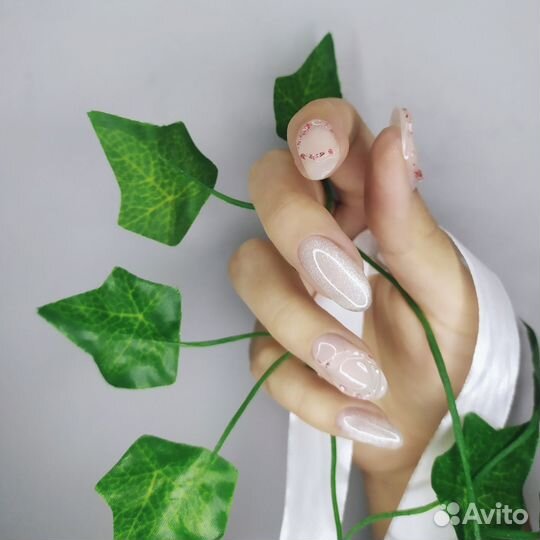 Маникюр/педикюр