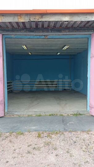 Машиноместо, 30 м²