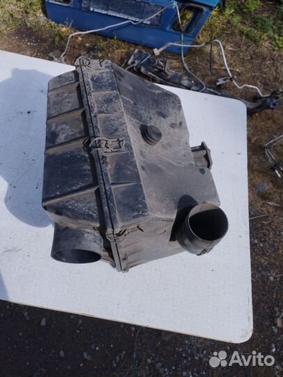 Корпус воздушного фильтра vоlvo 760 вольво 760