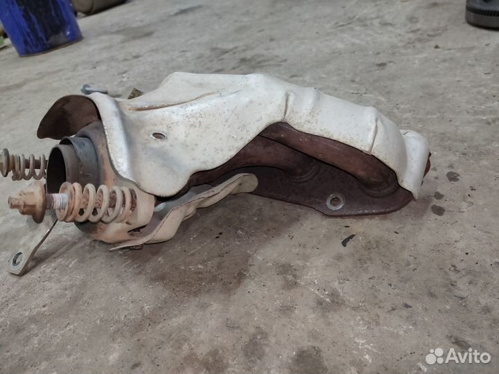 Выпускной коллектор LADA X-Ray