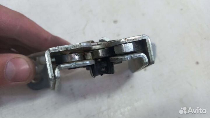 Замок спинки сиденья Toyota Camry XV40-55