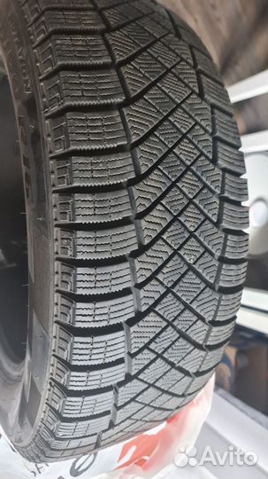 Pirelli Ice Zero FR 205/60 R16 96T
