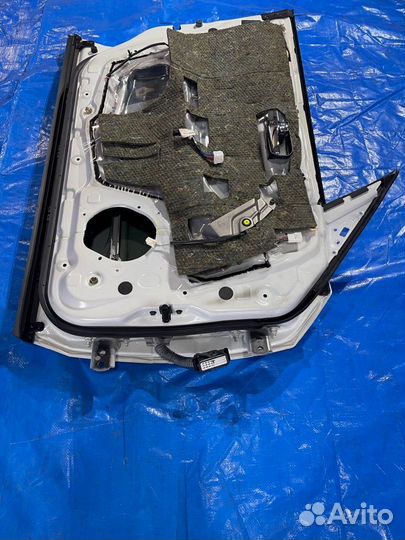 Дверь боковая передняя левая Nissan Cedric HY34