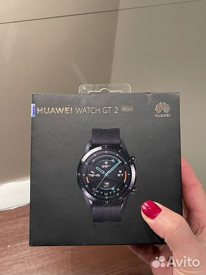 Коробки продукции Apple, Huawei, Honor, xbox