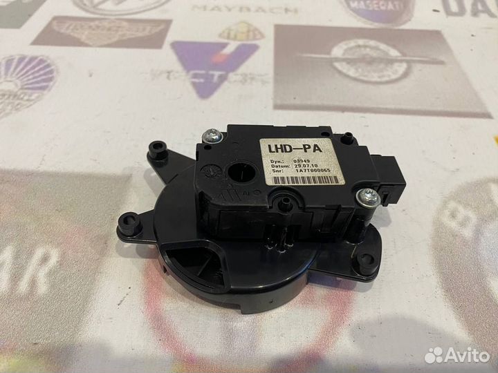 Моторчик заслонки отопителя Audi A8 4H D4 S8