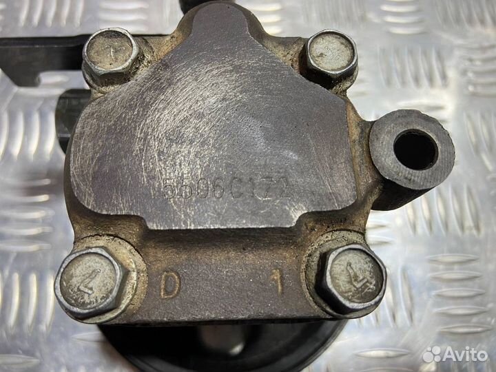 Насос гур Kia Sorento BL