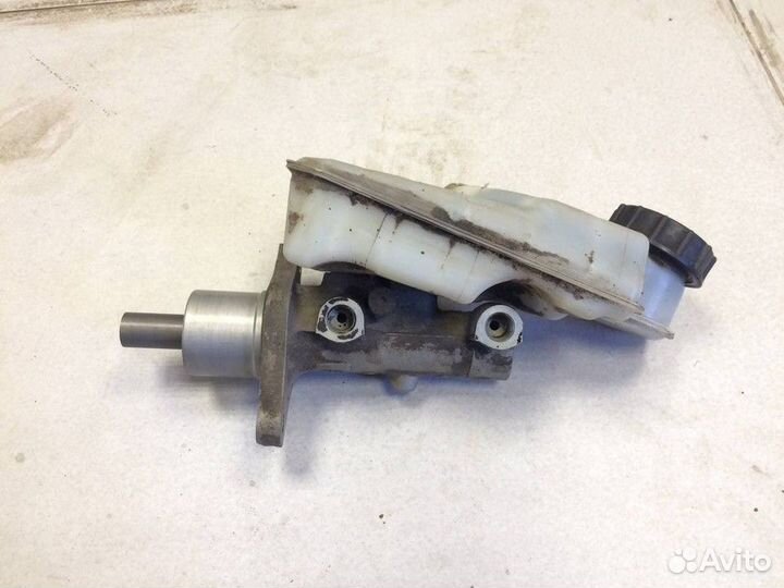 Главный тормозной цилиндр Ford Focus