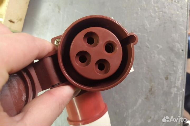 Розетка и вилка сси-124