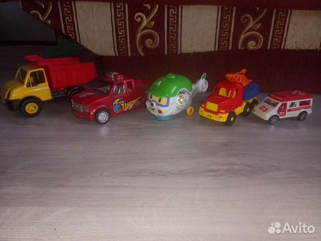 Машинки,танк и тд