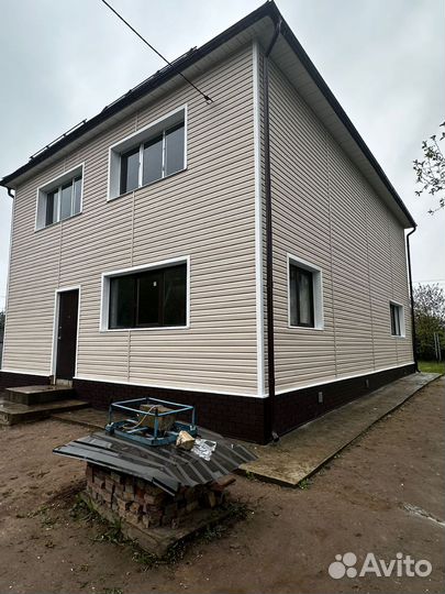 Бригада строителей