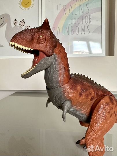 Карнотавр Jurassic world