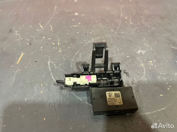 Усилитель антенны Porsche Macan 95B 2016