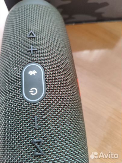 Колонка jbl charge 4