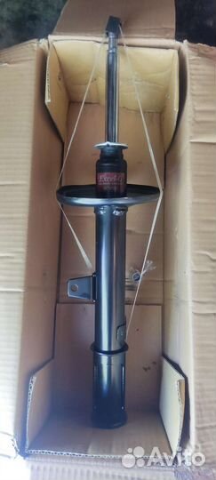 Стойки задние Лексус RX300 KYB 334269 334270