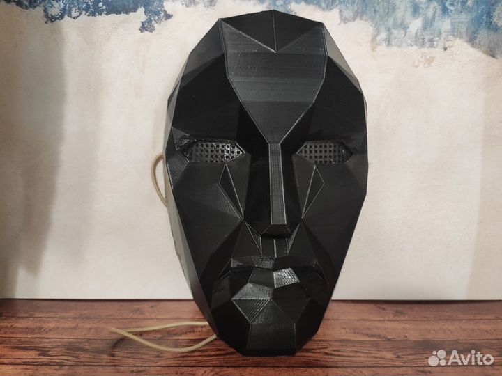 Маска игра в кальмара