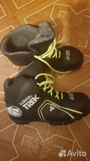 Лыжи беговые и ботинки 37 размер